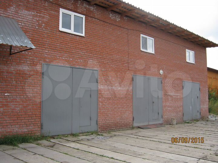 Гараж, > 30 м²