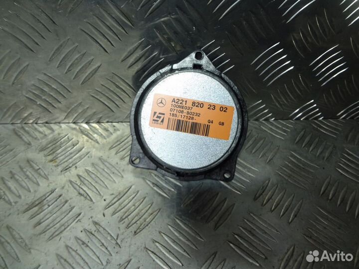 Динамик Мерседес w221 harman logic 7