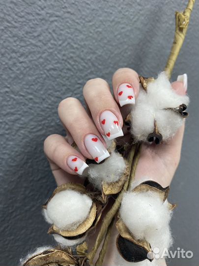 Маникюр педикюр в центре Адлера