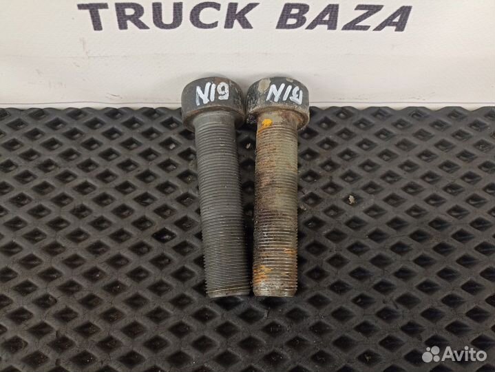 Комплект болтов сошки поворотного кулака