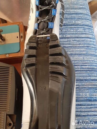 Лыжные ботинки