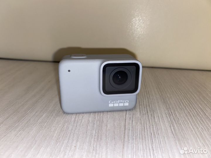 Go pro hero 7 white