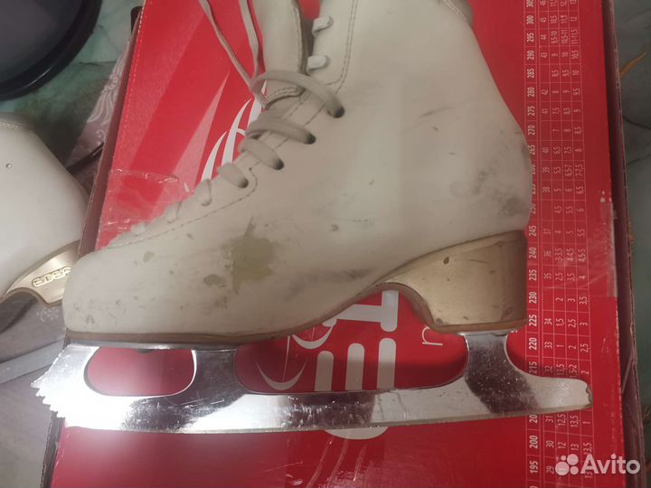 Фигурные коньки edea 215