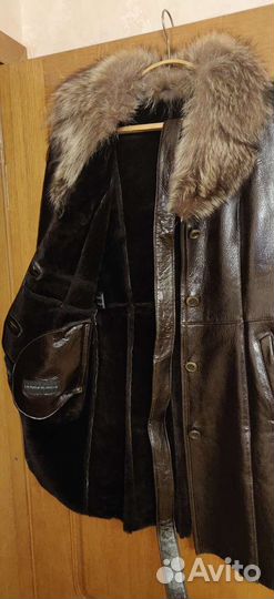 Кожаное Пальто с мехом натуральным 44 размер