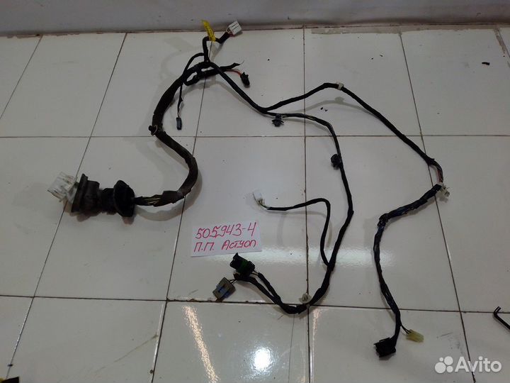 Электропроводка двери передняя правая