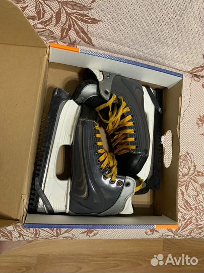 Коньки хокейные V76 LUX Pro-z