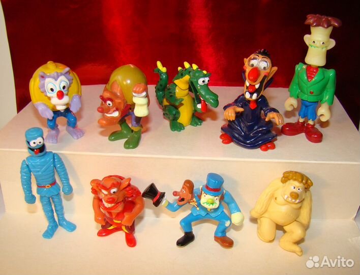 Привидения, Отель и Университет монстров киндер