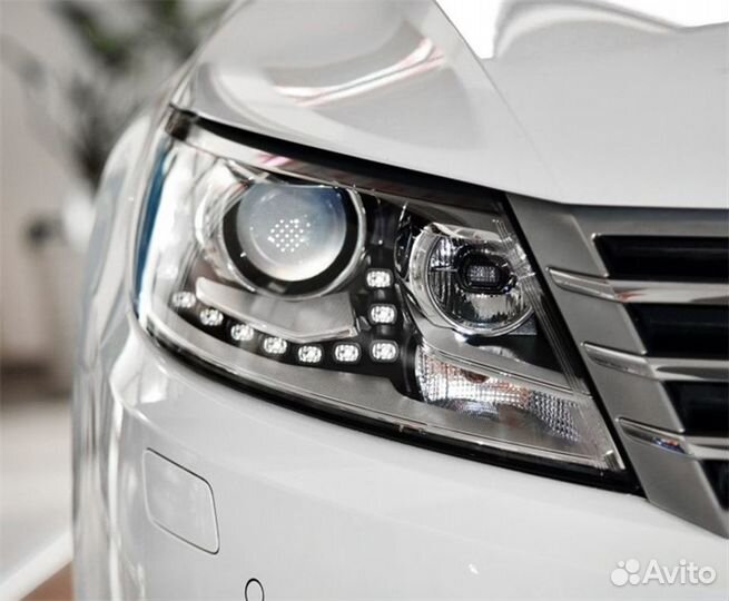 Стекло левой фары Volkswagen Passat CC рест 12-17