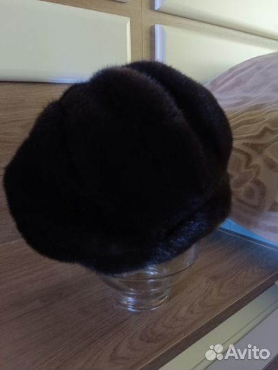 Продам шапку женскую (норковый берет)