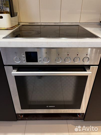 Духовой шкаф и варочная панель Bosh