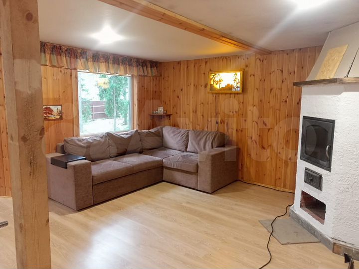 Коттедж 450 м² на участке 15 сот.