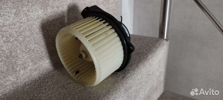 Моторчик печки Rover 75 1999