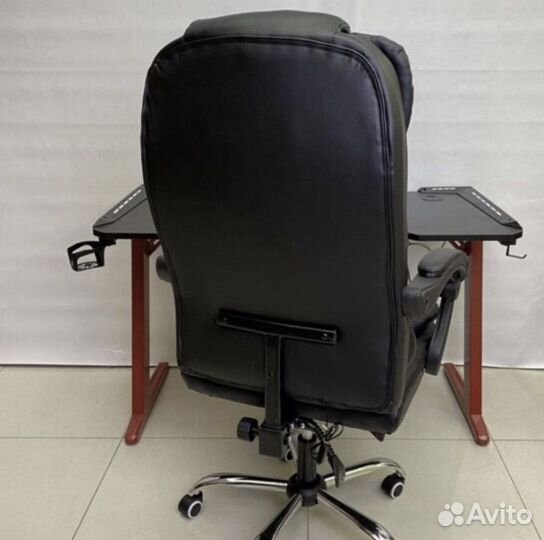 Компьютерное кресло руководителя офисное
