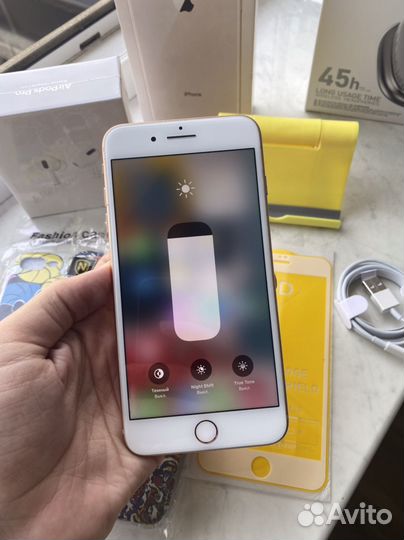 iPhone 8 Plus, 64 ГБ