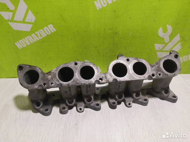 Коллектор впускной Фольксваген Гольф 3 Венто