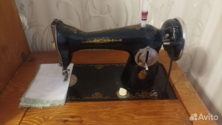 Швейная машинка ножная подольск