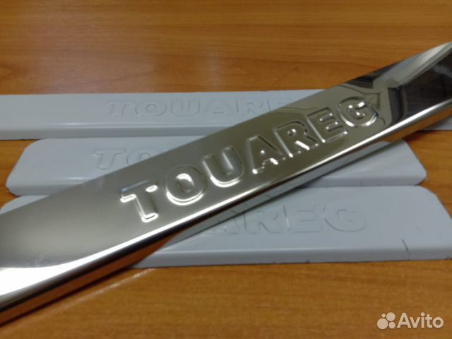 Накладки на пороги VW Touareg (с 2010)