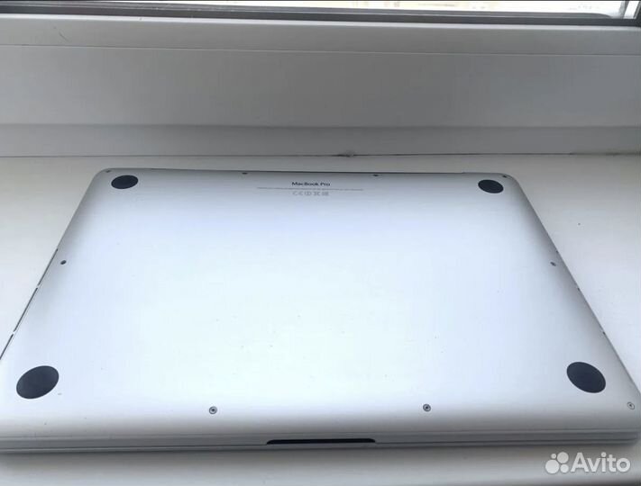 MacBook Pro 13 a1502 core I5/8gb/256gb SSD