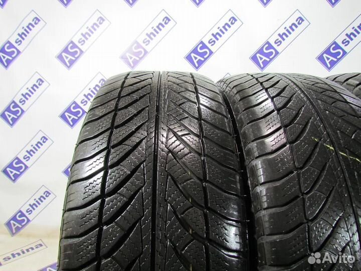 Goodyear UltraGrip Performance 2 225/55 R17 96R