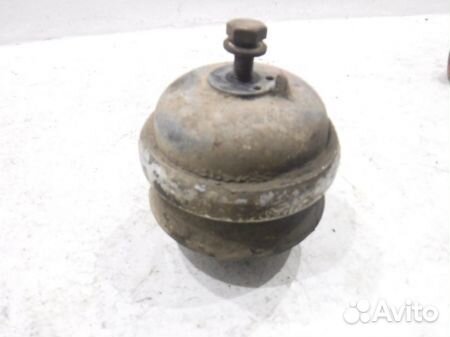 Подушка двигателя Mercedes W124 E