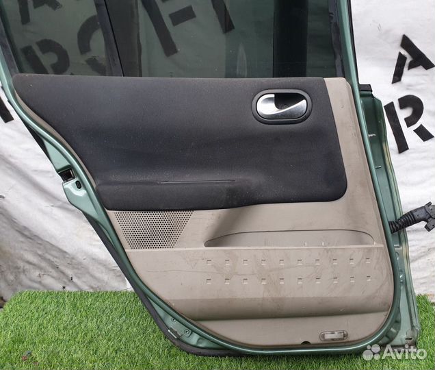 Обшивка двери задней левой Renault Megane II