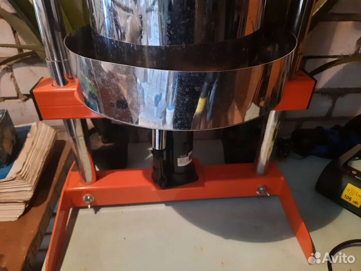 Гидравлическая соковыжималка