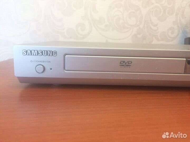 DVD-плеер samsung DVD-P445K