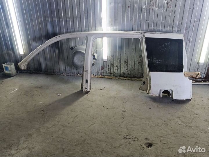 Левый бок крыло батон стекло toyota funcargo