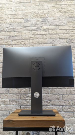 Монитор Dell