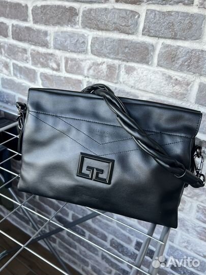 Сумка женская givenchy