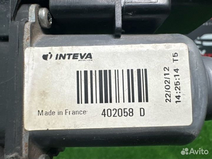 Мотор стеклоподъемника задний правый Kia Ceed 1 Ed