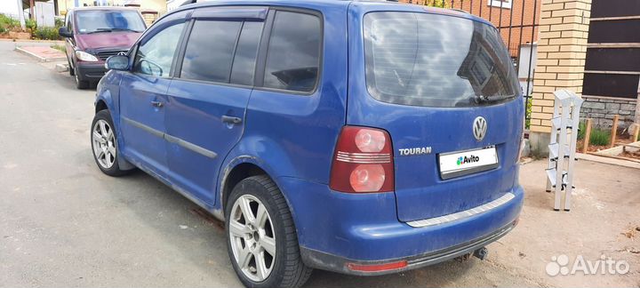 Volkswagen Touran 1.6 МТ, 2008, 333 000 км