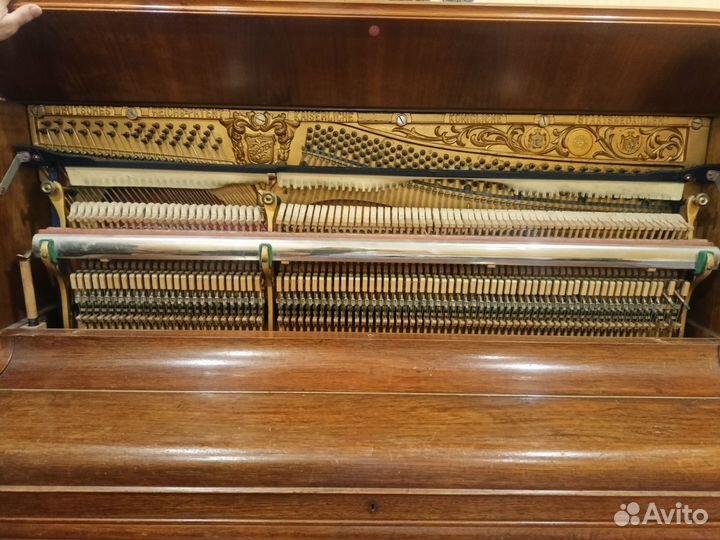 Пианино August forster