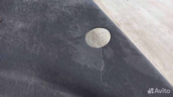 Обшивка багажника Mitsubishi Carisma DA 1999