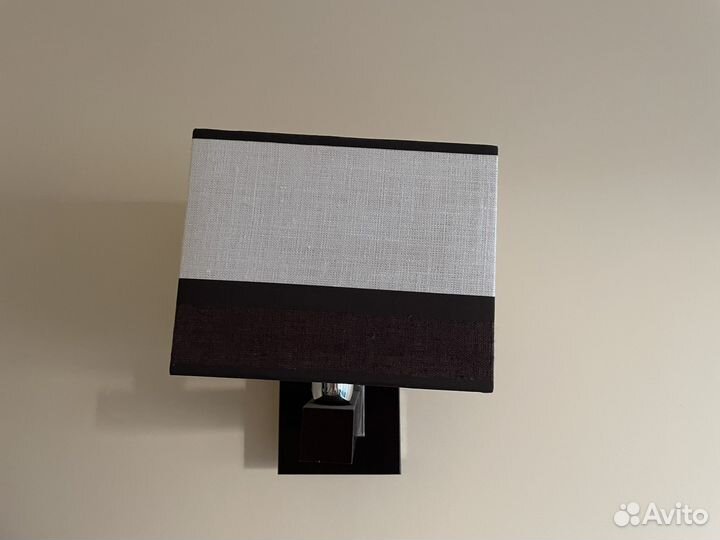 Люстра с двумя бра