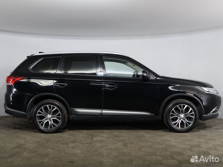 Mitsubishi Outlander 2.0 CVT, 2018, 153 921 км