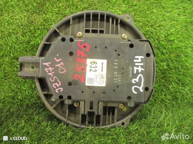 Мотор печки на toyota crown JZS171W 1JZ-FSE