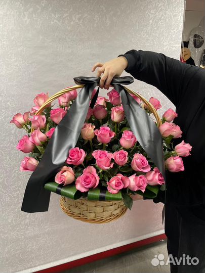 Корзина 50 розовых роз