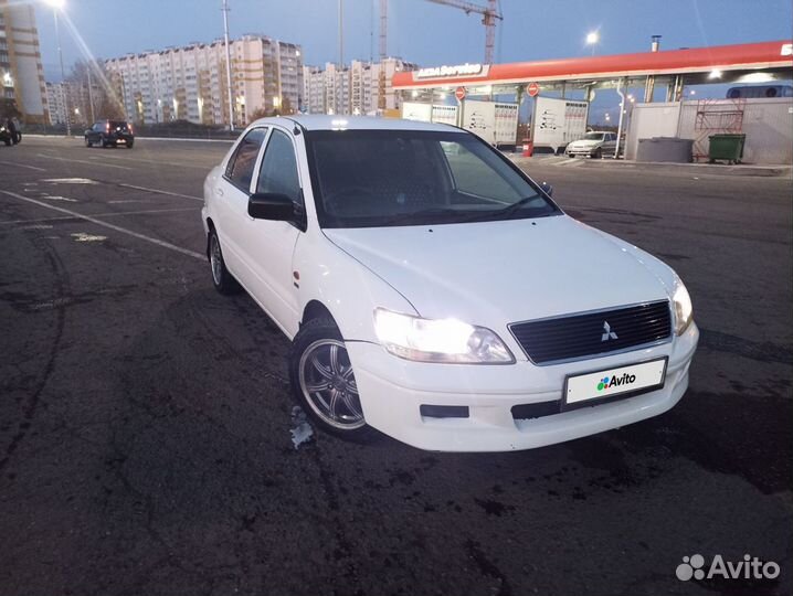 Mitsubishi Lancer Cedia 1.5 CVT, 2000, 300 000 км