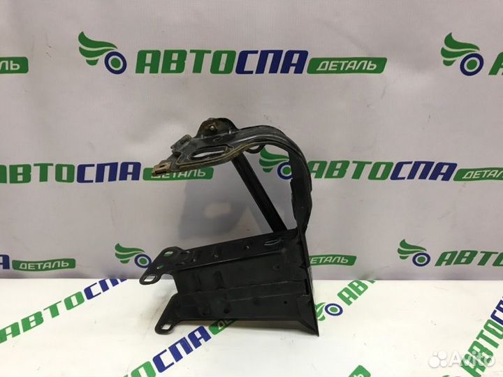 Усилитель лонжерона передний левый Mercedes Benz