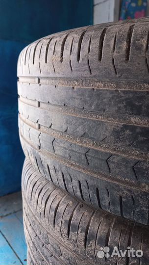 Continental ContiPremiumContact 225/60 R17 V