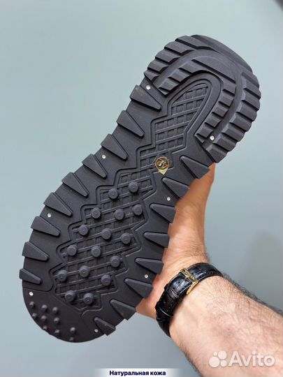 Кроссовки мужские новые