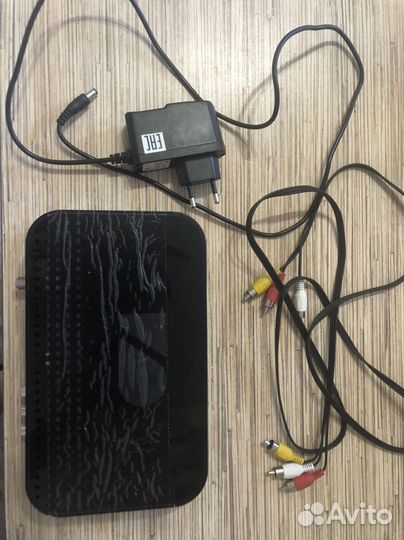 Новый спутниковый ресивер Триколор тв GS B520