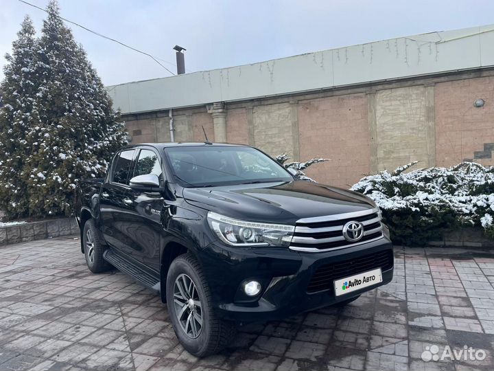 Toyota Hilux 2.8 AT, 2019, 150 000 км