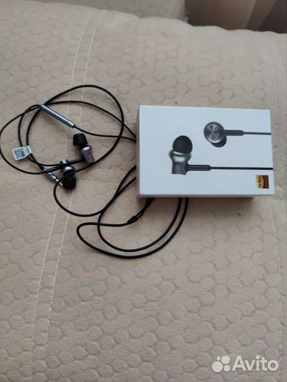 Наушники Xiaomi Mi In-Ear Headphones Pro HD