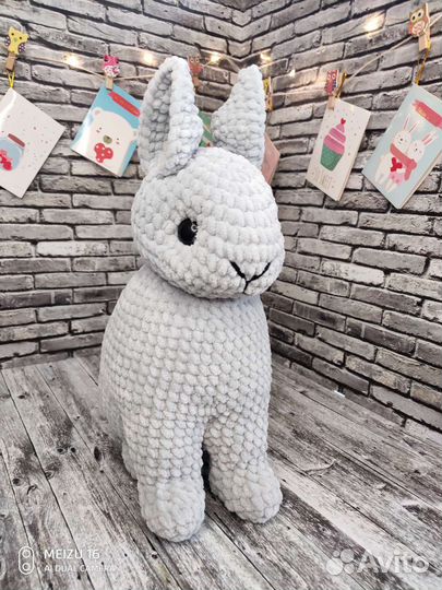 Плюшевый кролик ручной работы