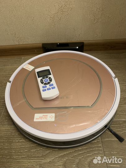 Робот пылесос ilife v7 plus