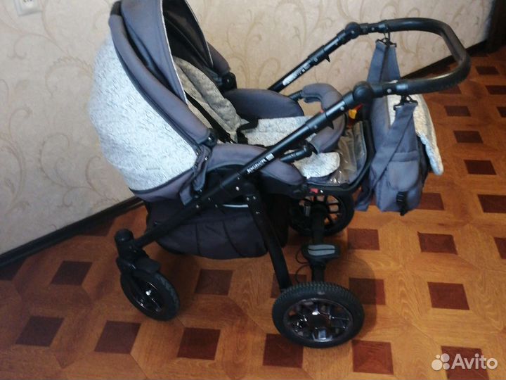 Коляска 2 в 1 adamex