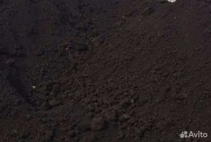 Плодородный чернозём, земля, торф, навоз