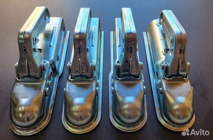 Замок дышла на легковой прицеп